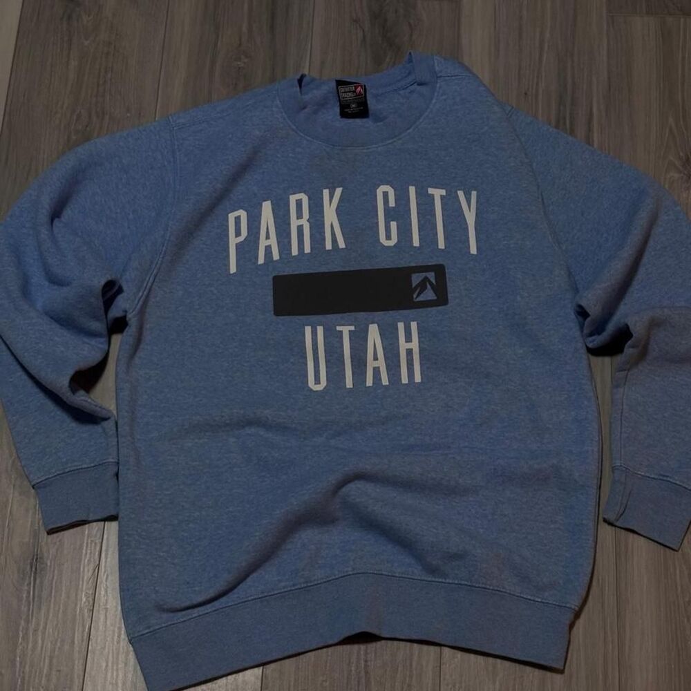 Park City Utah blue crewneck